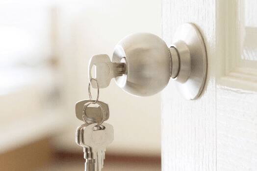5 tips to choose the best door locks for multifamily properties